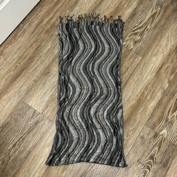 Womenโs Black/Gray/Silver Scarf with Fringes - Picture 6 of 6